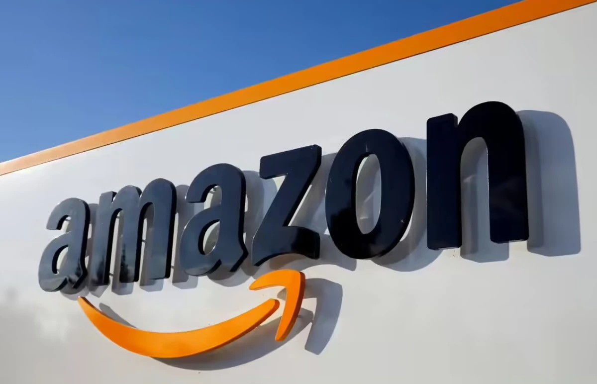 Amazon plans to utilize its own charging infrastructure to grow its EV delivery fleet in India. Featured Image